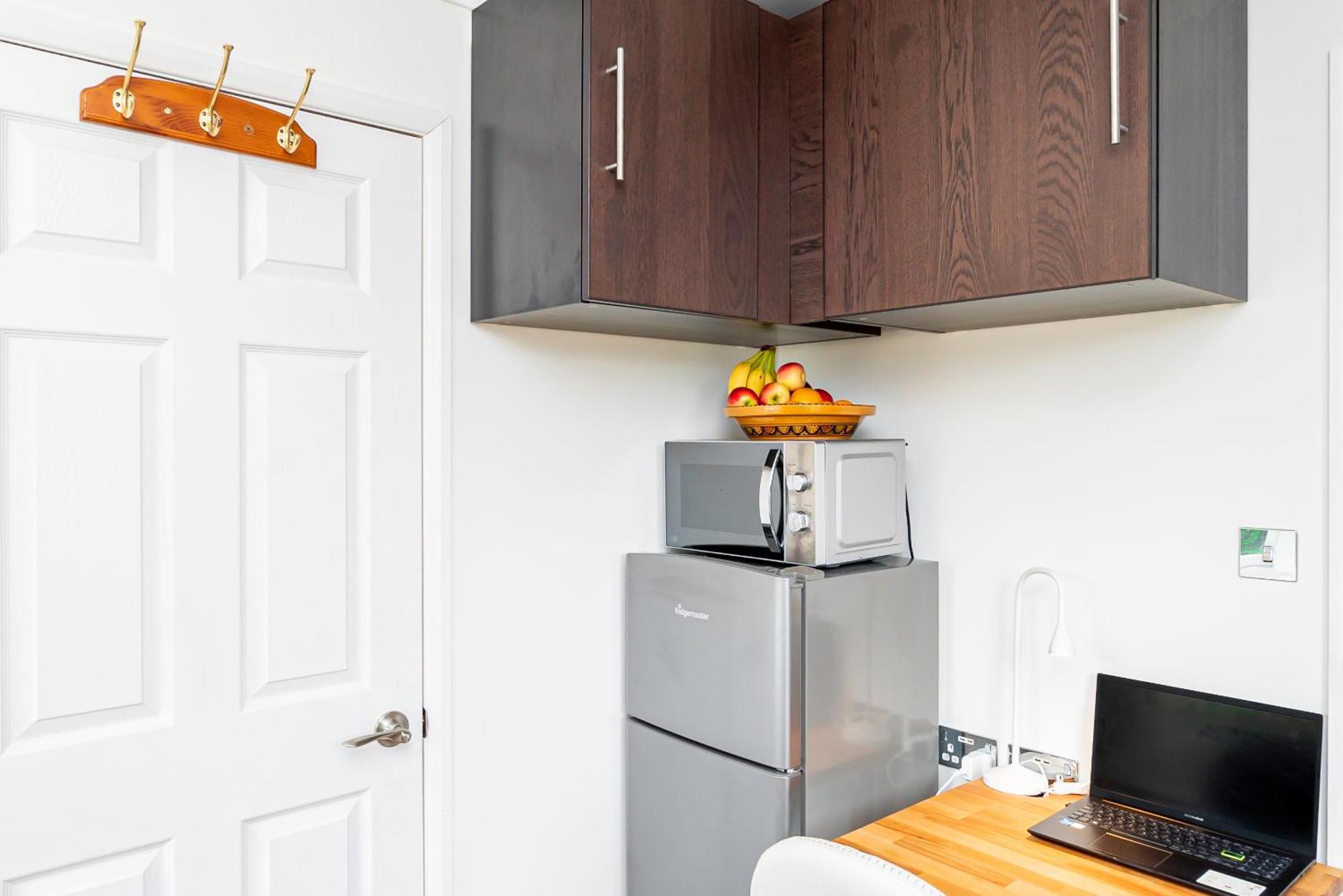 Earley Luxury Ensuite Room With Private Entrance Reading Extérieur photo