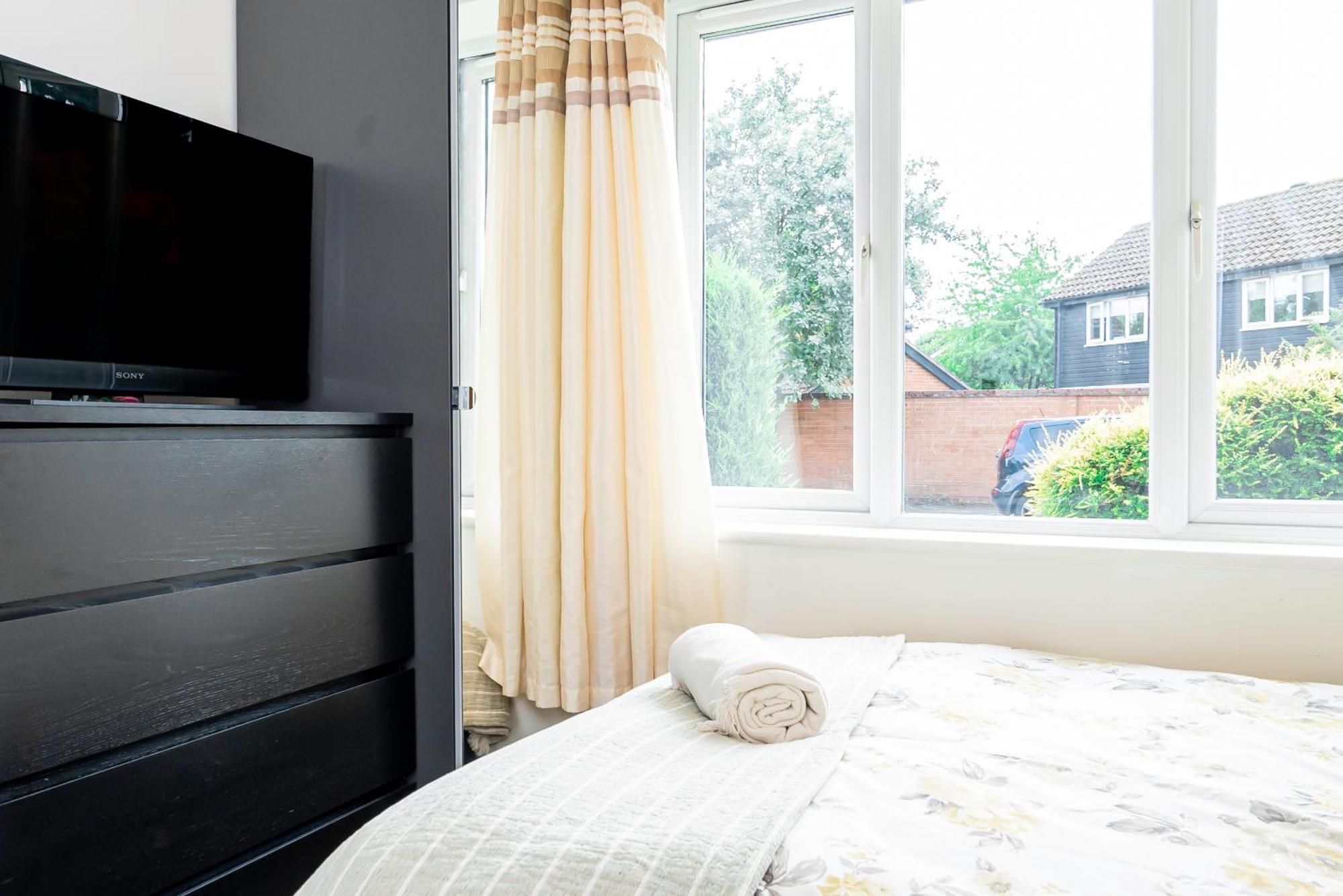 Earley Luxury Ensuite Room With Private Entrance Reading Extérieur photo