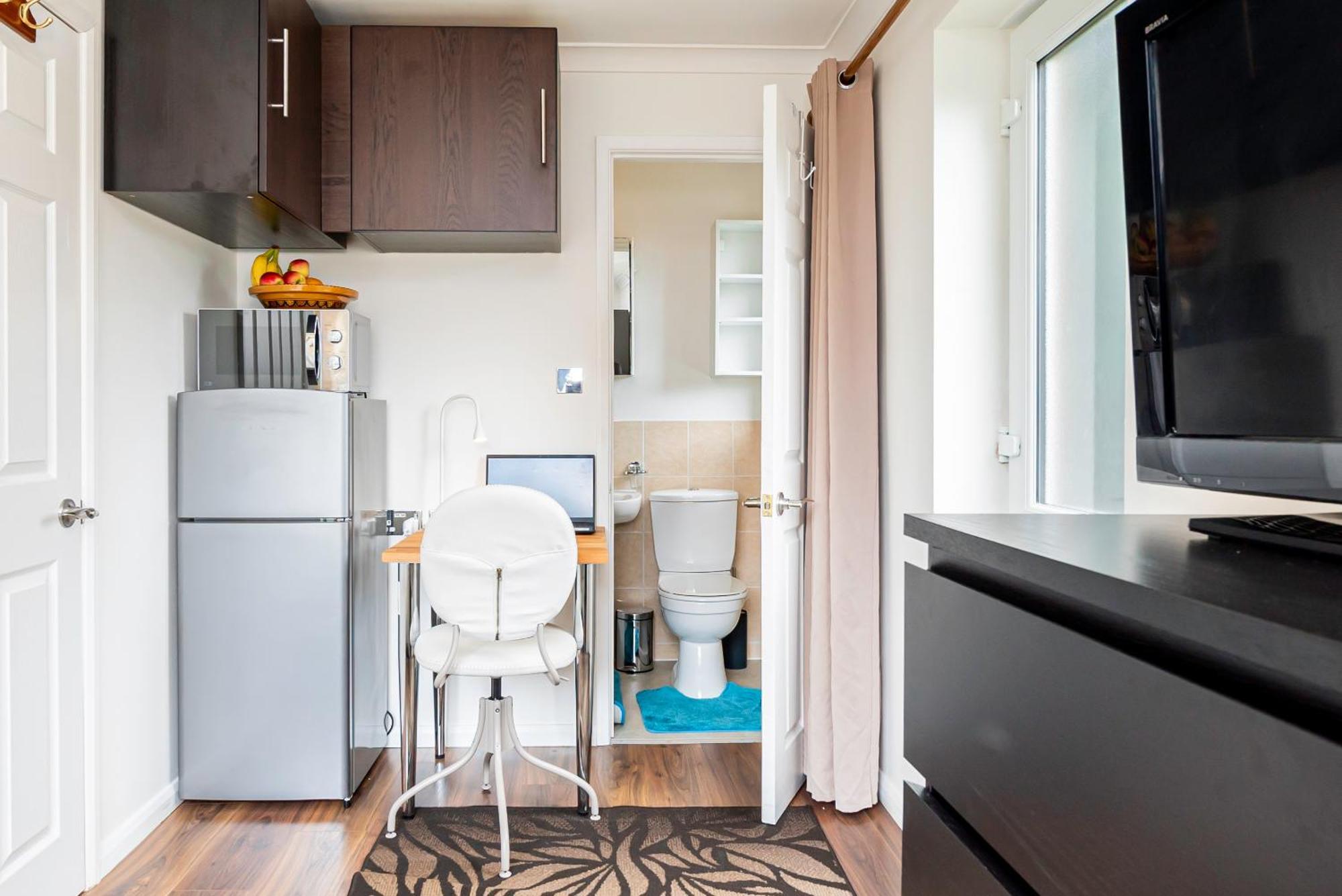 Earley Luxury Ensuite Room With Private Entrance Reading Extérieur photo